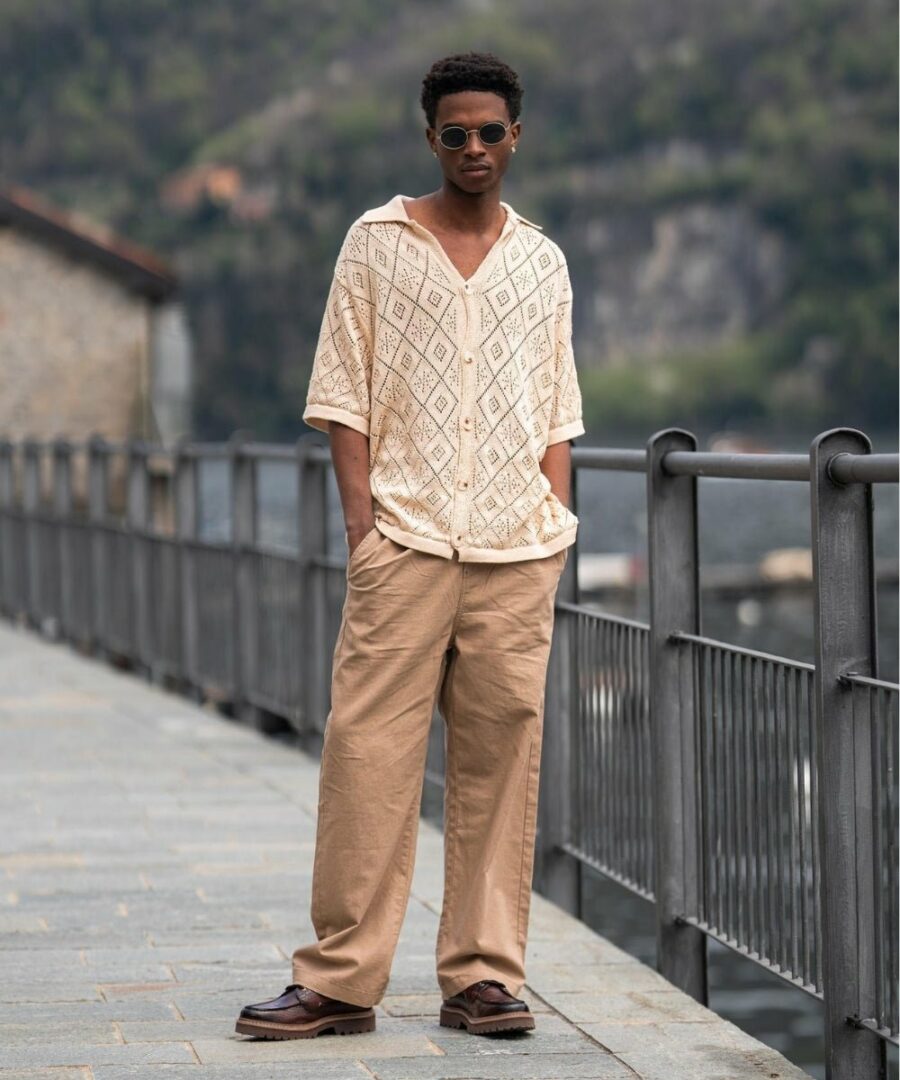 Short -sleeved crochet shirt beige