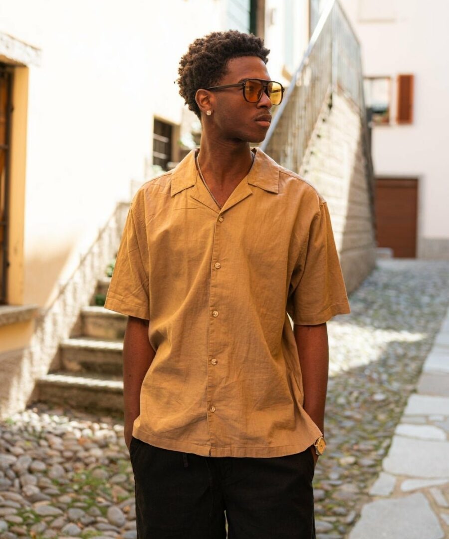 Short -sleeved flax shirt mocha